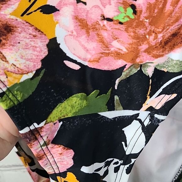 Kona Sol Twist Front Halter One-Piece Swimsuit Floral Print Small Bathing Suit - Picture 8 of 10